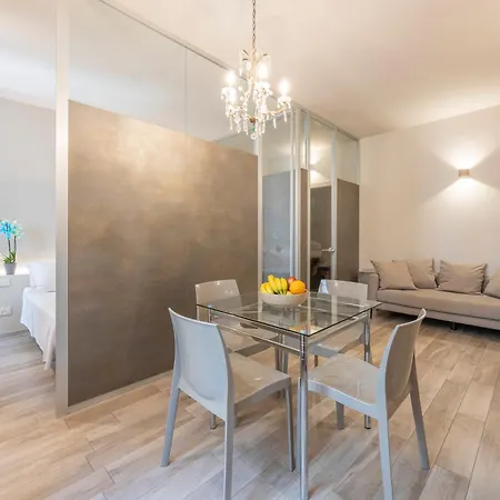 The Bright Nest Apartment *