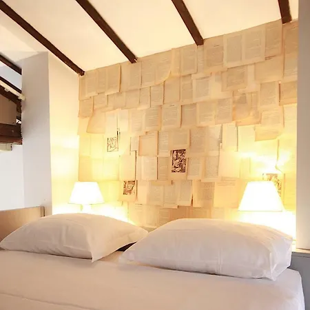 The Bright Nest *